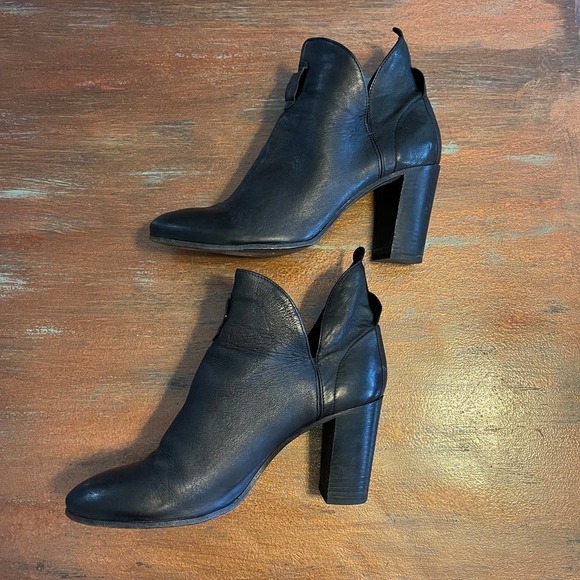 STEVE MADDEN Women's Leather Ankle Boots 40/ 8 US - Picture 5 of 8